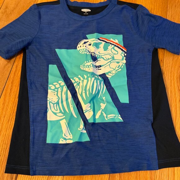 5T Old Navy Moisture-Wicking Graphic Tee for Toddler Boys (set of three) - Picture 6 of 8